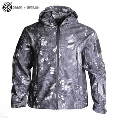 Waterproof, windproof, warm windbreaker soft shell hunting coat